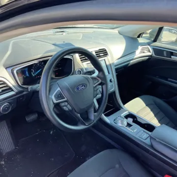 More photos of 2020 Ford Fusion Hybrid SE at Carmel Auto Gallery, IN