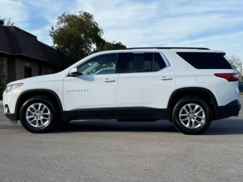 Photos of 2019 Chevrolet Traverse LT for sale in Carmel, IN at Carmel Auto Gallery