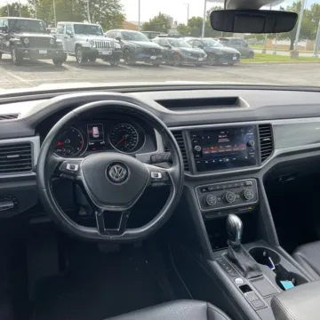 More photos of 2018 Volkswagen Atlas 3.6L V6 SE at Carmel Auto Gallery, IN