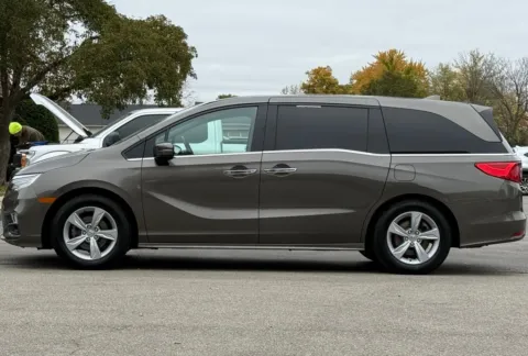 Photos of 2019 Honda Odyssey Elite for sale in Carmel, IN at Carmel Auto Gallery