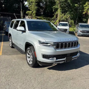 Photos of 2022 Jeep Wagoneer Series II for sale in Carmel, IN at Carmel Auto Gallery