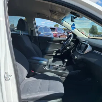 More photos of 2019 Kia Sorento LX at Carmel Auto Gallery, IN