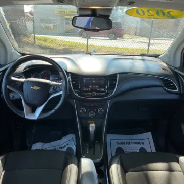 More photos of 2020 Chevrolet Trax LT at Carmel Auto Gallery, IN