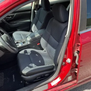 Another view of 2018 Nissan Altima 2.5 SV for sale in Carmel, IN at Carmel Auto Gallery
