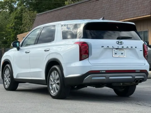 Another view of 2023 Hyundai Palisade SE for sale in Carmel, IN at Carmel Auto Gallery