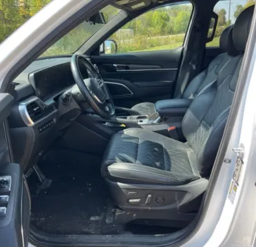 Another view of 2023 Kia Telluride SX-Prestige X-Pro for sale in Carmel, IN at Carmel Auto Gallery