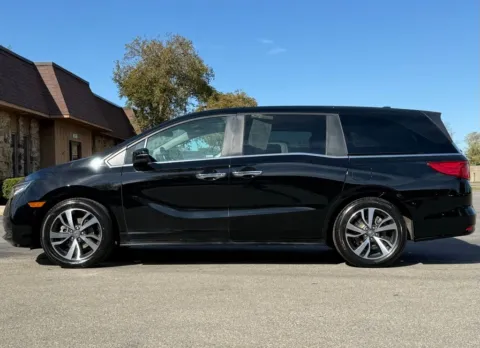 Photos of 2023 Honda Odyssey Touring for sale in Carmel, IN at Carmel Auto Gallery