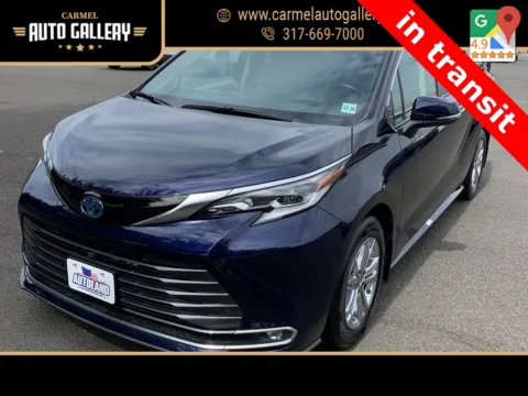 Blue 2022 Toyota Sienna Platinum for sale in Carmel, IN