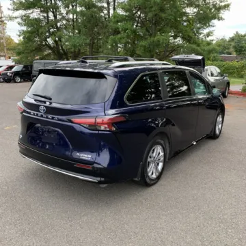 Another view of 2022 Toyota Sienna Platinum for sale in Carmel, IN at Carmel Auto Gallery