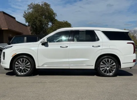 Photos of 2020 Hyundai Palisade Limited for sale in Carmel, IN at Carmel Auto Gallery