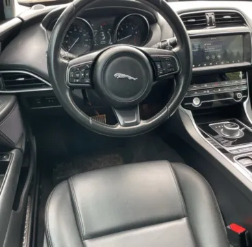 More photos of 2019 Jaguar XE 25t at Carmel Auto Gallery, IN
