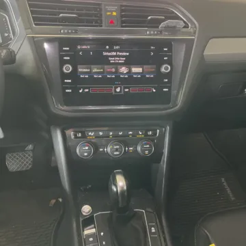 More photos of 2020 Volkswagen Tiguan 2.0T SEL at Carmel Auto Gallery, IN