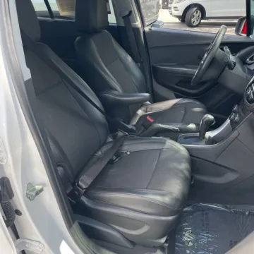 More photos of 2017 Chevrolet Trax LT at Carmel Auto Gallery, IN
