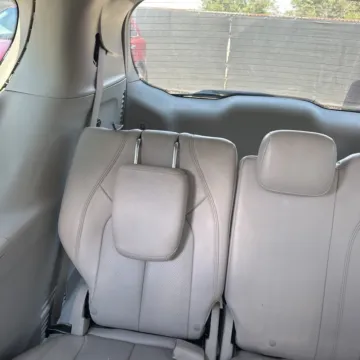 More photos of 2020 Chrysler Pacifica Touring L at Carmel Auto Gallery, IN