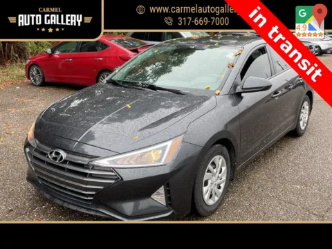 Gray 2020 Hyundai Elantra SE for sale in Carmel, IN