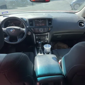 More photos of 2018 Nissan Pathfinder SV at Carmel Auto Gallery, IN