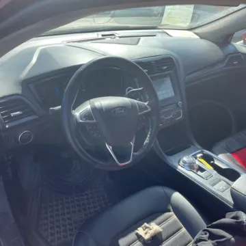 More photos of 2018 Ford Fusion SE at Carmel Auto Gallery, IN