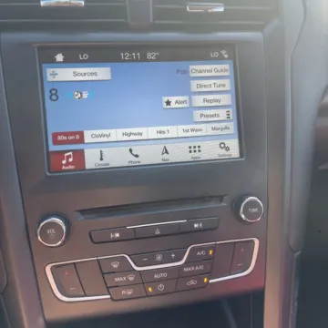 More photos of 2018 Ford Fusion SE at Carmel Auto Gallery, IN