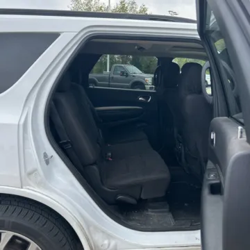 More photos of 2018 Dodge Durango SXT at Carmel Auto Gallery, IN