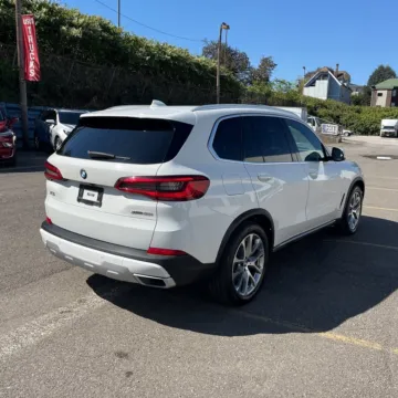 Photos of 2020 BMW X5 xDrive40i for sale in Carmel, IN at Carmel Auto Gallery