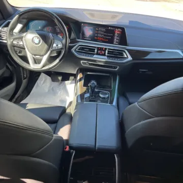 More photos of 2020 BMW X5 xDrive40i at Carmel Auto Gallery, IN