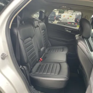 More photos of 2019 Ford Edge SEL at Carmel Auto Gallery, IN