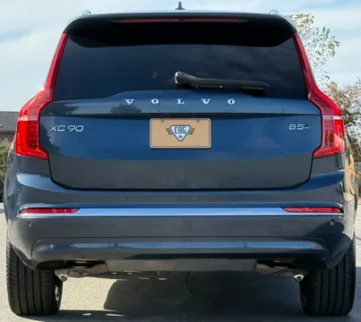 More photos of 2023 Volvo XC90 B5 Plus at Carmel Auto Gallery, IN