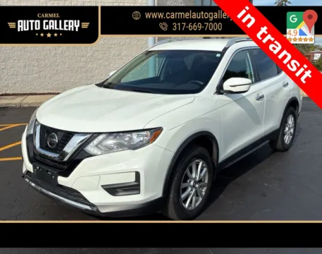 White 2017 Nissan Rogue SV for sale in Carmel, IN