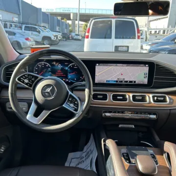 More photos of 2020 Mercedes-Benz GLE 350 at Carmel Auto Gallery, IN
