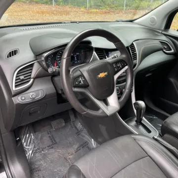 More photos of 2020 Chevrolet Trax LT at Carmel Auto Gallery, IN