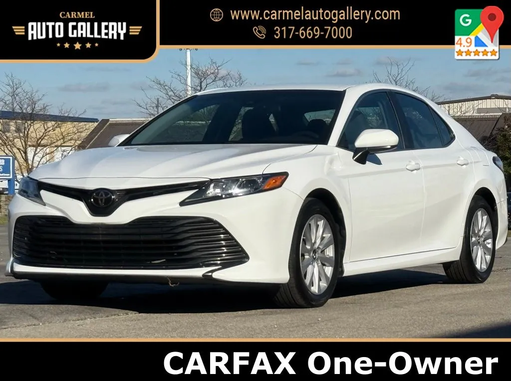 White 2018 Toyota Camry LE for sale in Carmel, IN
