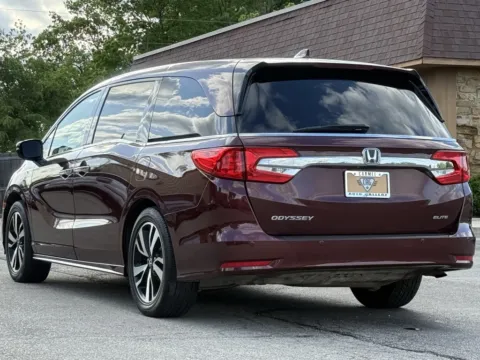 Another view of 2019 Honda Odyssey Elite for sale in Carmel, IN at Carmel Auto Gallery