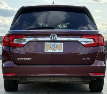 More photos of 2019 Honda Odyssey Elite at Carmel Auto Gallery, IN
