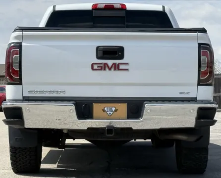 More photos of 2018 GMC Sierra 1500 SLT at Carmel Auto Gallery, IN