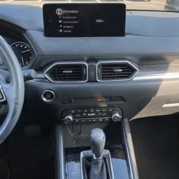 More photos of 2021 Mazda CX-5 Grand Touring at Carmel Auto Gallery, IN