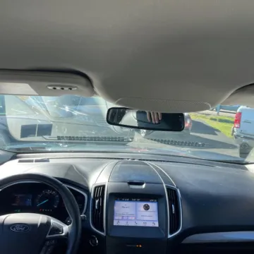 More photos of 2019 Ford Edge SEL at Carmel Auto Gallery, IN