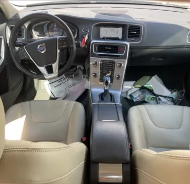 More photos of 2017 Volvo S60 Inscription T5 at Carmel Auto Gallery, IN