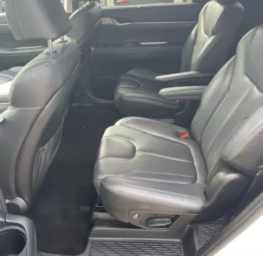 Another view of 2021 Hyundai Palisade SEL for sale in Carmel, IN at Carmel Auto Gallery