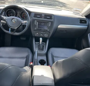 More photos of 2017 Volkswagen Jetta 1.4T SE at Carmel Auto Gallery, IN