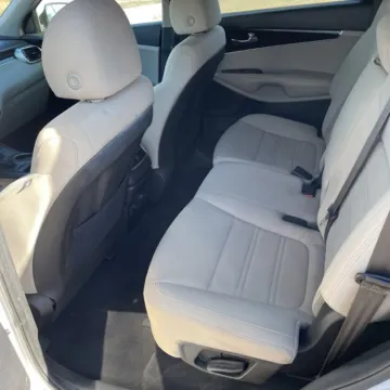 More photos of 2020 Kia Sorento LX at Carmel Auto Gallery, IN