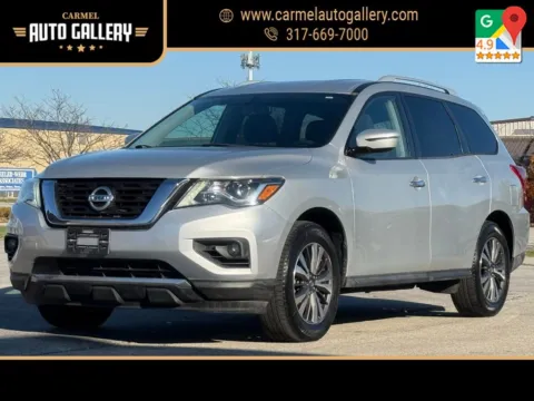 Silver 2017 Nissan Pathfinder SV for sale in Carmel, IN