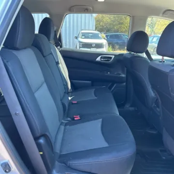 More photos of 2017 Nissan Pathfinder SV at Carmel Auto Gallery, IN