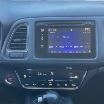 More photos of 2018 Honda HR-V EX-L at Carmel Auto Gallery, IN