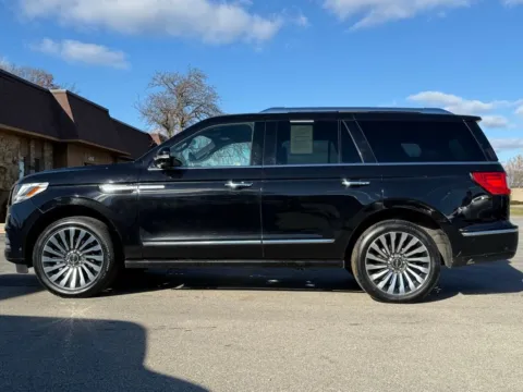 Photos of 2019 Lincoln Navigator Reserve for sale in Carmel, IN at Carmel Auto Gallery
