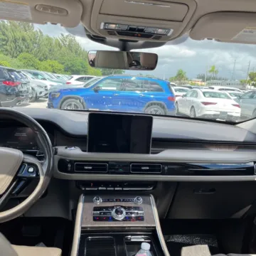 More photos of 2020 Lincoln Aviator Reserve at Carmel Auto Gallery, IN