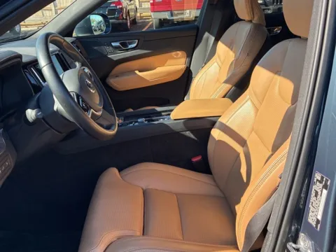 More photos of 2021 Volvo XC60 Recharge Plug-In Hybrid T8 Inscription at Carmel Auto Gallery, IN