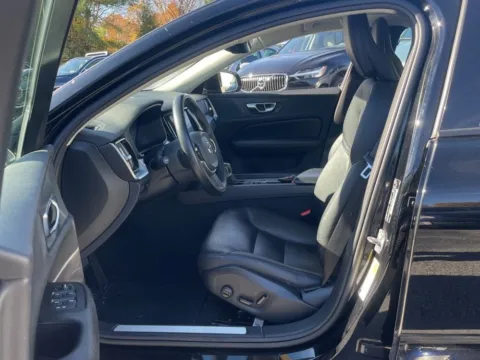More photos of 2020 Volvo S60 T5 Momentum at Carmel Auto Gallery, IN