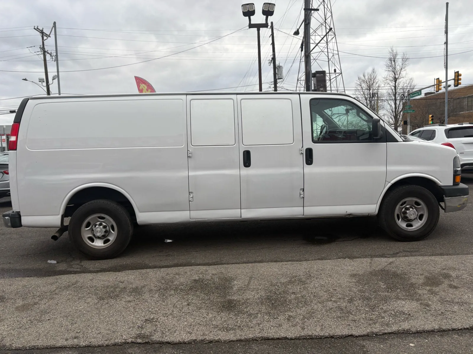 2019 Chevrolet Express Cargo Work Van - Photo 7