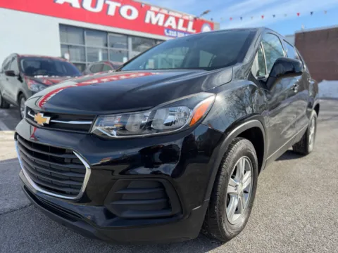 Black 2020 Chevrolet Trax FWD LT for sale in Philadelphia, PA