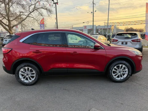 More photos of 2020 Ford Escape SE at Cottman Auto Mall, PA